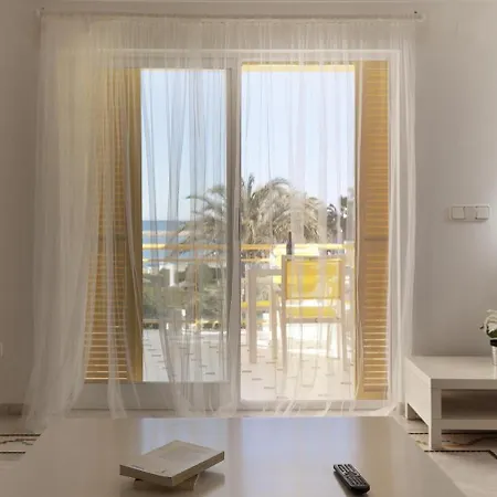 110 Alberca 7-6 Denia