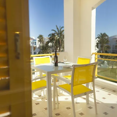 Apartment 110 Alberca 7-6 *